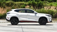 SUV cùng phân khúc với Honda CR-V, động cơ tăng áp, giá gần 260 triệu đồng