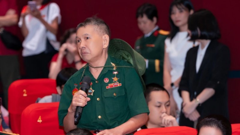 Cựu chiến binh chiến trường Quảng Trị xúc động trước 'Mưa Đỏ': 'Đồng đội tôi nằm ở Thành cổ có lẽ cũng đang mỉm cười mãn nguyện'