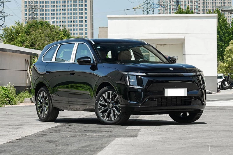 SUV hạng D sở hữu công suất 355 mã lực, trang bị hiện đại nhưng có giá bán chỉ tương đương Toyota Raize.