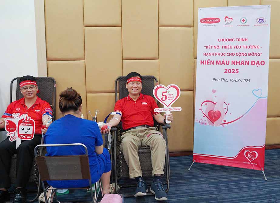 Chia giọt máu hồng, trao niềm hy vọng