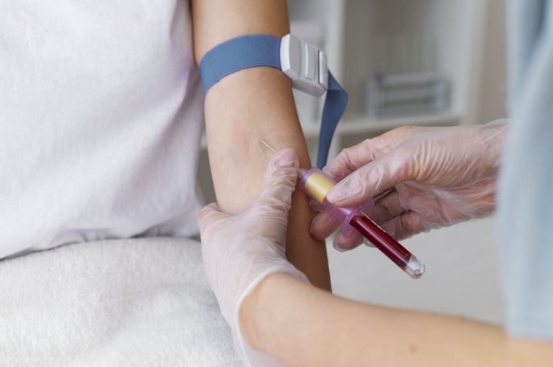 Lý do máu luôn được lấy từ tĩnh mạch thay vì từ động mạch