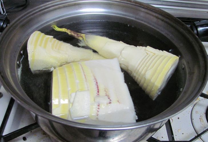 Mẹo luộc măng tươi đúng cách, khử vị đắng và loại bỏ phần lớn độc tố