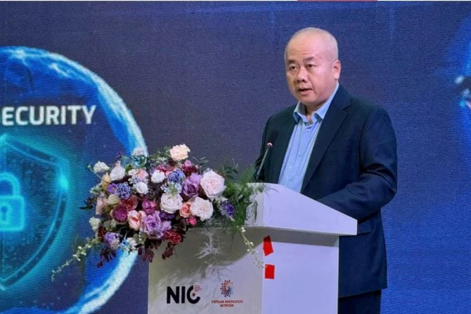 Thứ trưởng Bộ Tài chính Đỗ Thành Trung phát biểu trong buổi lễ. Ảnh: Báo Chính phủ Thứ trưởng Bộ Tài chính Đỗ Thành Trung phát biểu trong buổi lễ. Ảnh: Báo Chính phủ