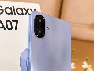 Samsung giới thiệu smartphone chống nước, cấu hình tốt, giá 3,1 triệu tại Việt Nam