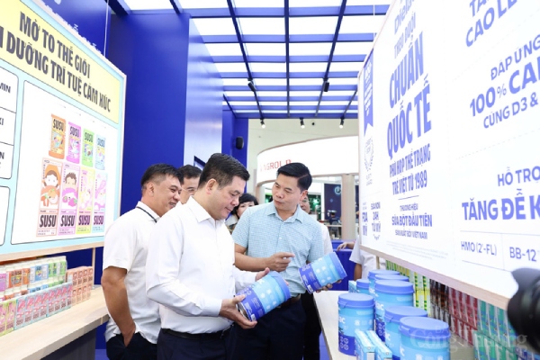 Tôn vinh vai trò kinh tế tư nhân tại khu trưng bày "Khởi nghiệp kiến quốc"