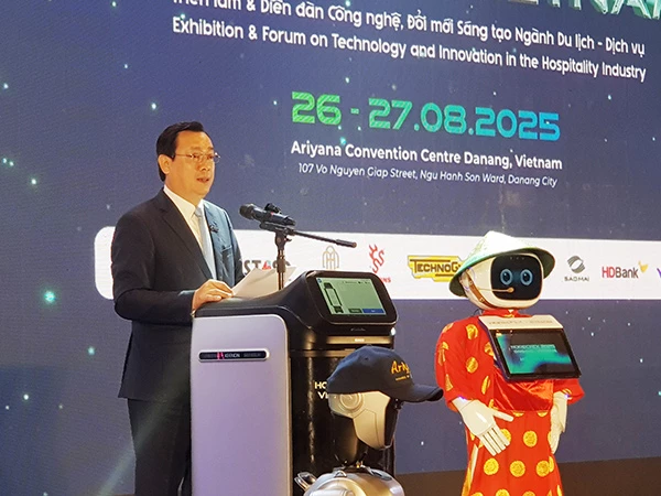 Cục trưởng Cục Du lịch quốc gia Nguyễn Trùng Khánh phát biểu tại HorecFex Việt Nam 2025. Cục trưởng Cục Du lịch quốc gia Nguyễn Trùng Khánh phát biểu tại HorecFex Việt Nam 2025.