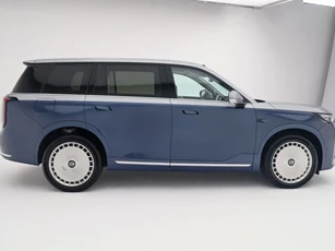 SUV cỡ lớn dùng động cơ PHEV, nội thất sang chảnh, ngoại hình ấn tượng