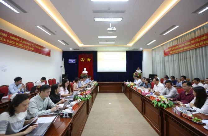 Quang cảnh buổi làm việc tại UBND tỉnh Cà Mau. Ảnh: Trung tâm Truyền thông KH&CN Quang cảnh buổi làm việc tại UBND tỉnh Cà Mau. Ảnh: Trung tâm Truyền thông KH&CN