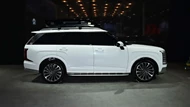 Hyundai Palisade 2026 chốt giá gần 1,1 tỷ đồng, cạnh tranh với Toyota Land Cruiser Prado