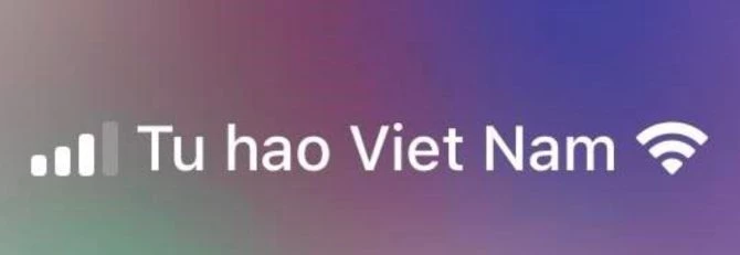 Dòng chữ "Tự hào Việt Nam" hiển thị ở vị trí tên nhà mạng Dòng chữ "Tự hào Việt Nam" hiển thị ở vị trí tên nhà mạng