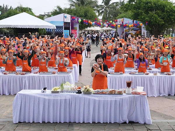 Giới thiệu ẩm thực Hàn Quốc tại Hội An. Giới thiệu ẩm thực Hàn Quốc tại Hội An.