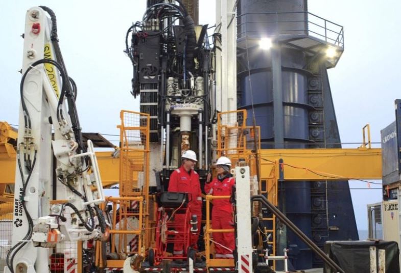 Phát hiện hồ nước ngọt bí ẩn dưới đáy đại dương ngoài khơi nước Mỹ khiến giới khoa học sửng sốt