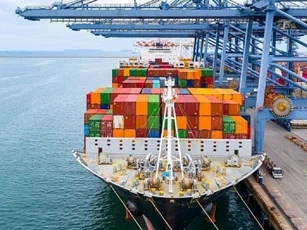 Xuất nhập khẩu hướng mốc kỷ lục, cần giải pháp giữ đà tăng trưởng