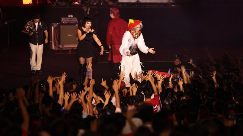 Hàng nghìn khán giả thăng hoa cảm xúc trong 'Rock Concert - Trái tim Việt Nam'