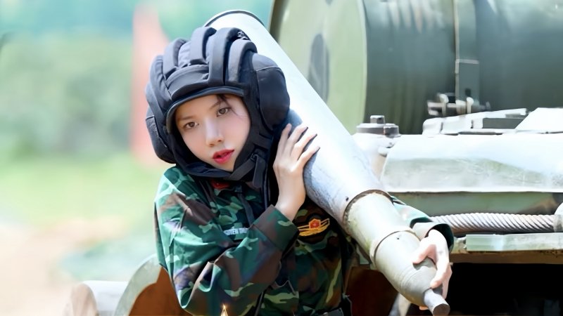 Trang Pháp toả sáng trong Sao Nhập Ngũ, từ vô địch boxing tới chiến thắng thử thách bê đạn 31kg