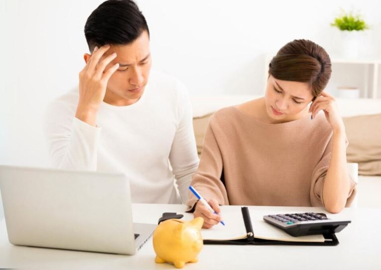 6 sai lầm tài chính khiến vợ chồng trẻ dễ rơi vào khủng hoảng