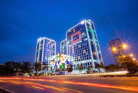 Th&#xFA;c &#x111;&#x1EA9;y chuy&#x1EC3;n &#x111;&#x1ED5;i AI to&#xE0;n di&#x1EC7;n trong s&#x1EA3;n xu&#x1EA5;t