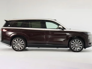 Xe gầm cao lớn hơn Mercedes-Maybach GLS 600, công suất 912 mã lực, giá hơn 1,4 tỷ đồng