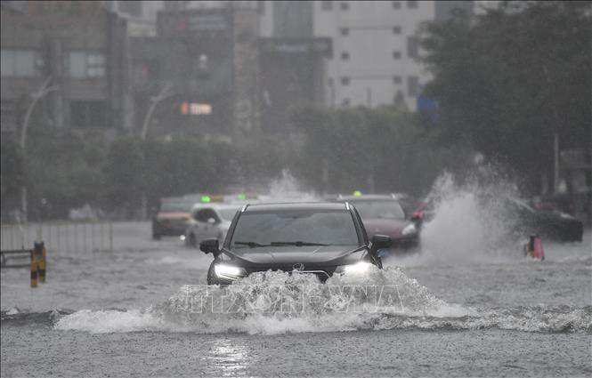 Trung Quốc kích hoạt ứng phó khẩn cấp khi bão Mitag áp sát Quảng Đông