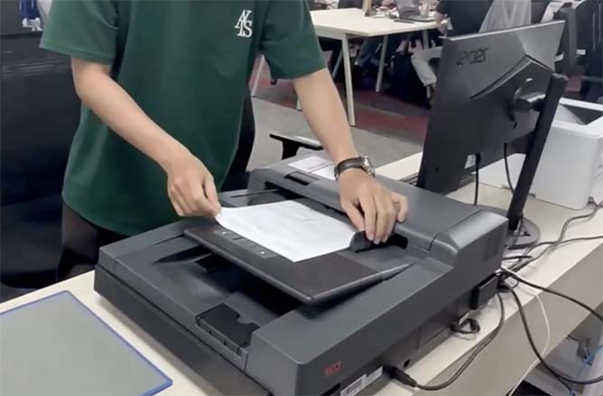 Trao tặng phần mềm số hóa tài liệu cho 34 tỉnh thành