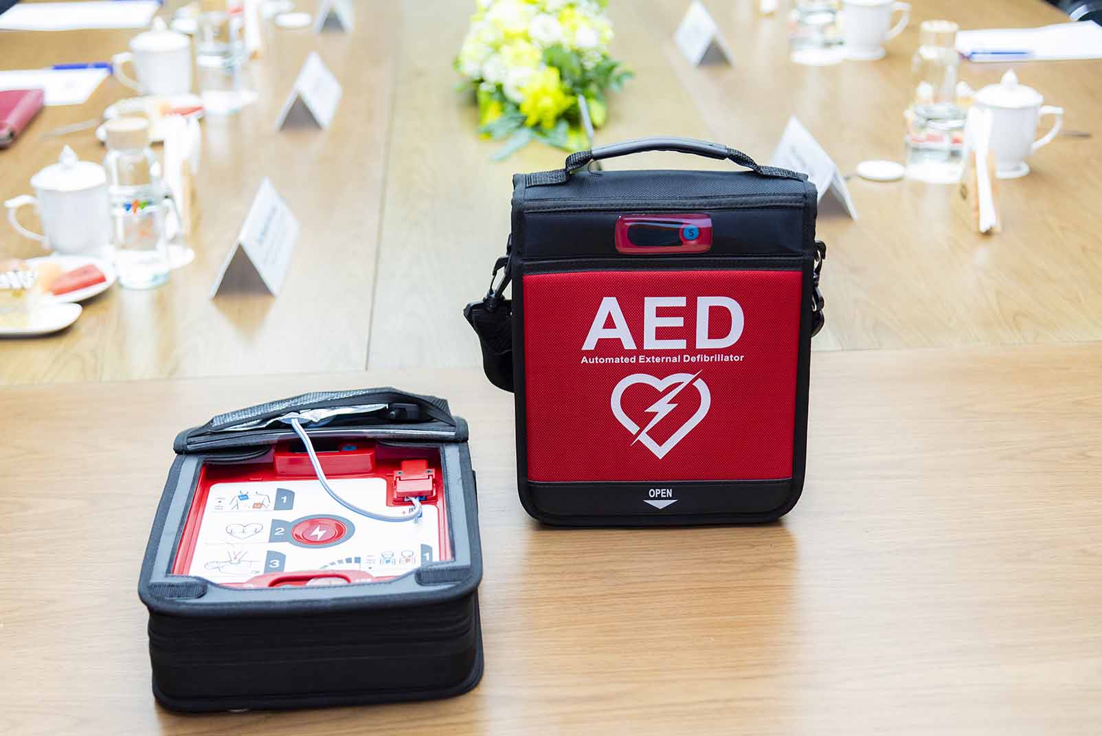 Triển khai dự án đặt máy khử rung tim tự động cho cộng đồng