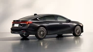Đối thủ của Toyota Camry chốt giá gần 600 triệu đồng