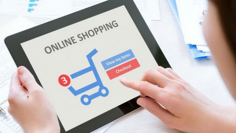 Cảnh báo từ Bộ Công Thương: Cẩn trọng với chiêu trò bình luận giả khi mua hàng online