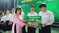 Đại học Đông Á trao hơn 43 tỷ đồng học bổng trong ngày khai giảng