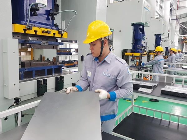 THACO góp phần giúp thu từ hoạt động xuất nhập khẩu tăng gần 8% so với cùng kỳ.