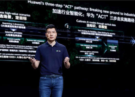 Thúc đẩy ứng dụng AI trong sản xuất, vận hành doanh nghiệp