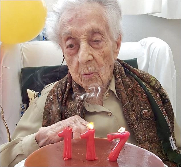 Maria Branyas vào sinh nhật lần thứ 117 của bà. 