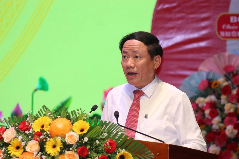 Chủ tịch UBND tỉnh Gia Lai Phạm Anh Tuấn phát biểu tại đại hội.