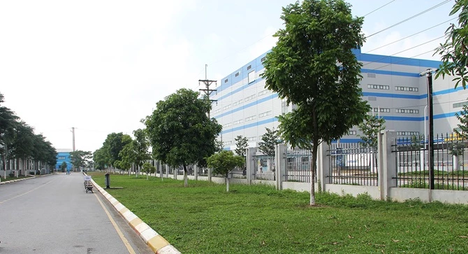 Tập trung cải thiện môi trường tích hợp công nghệ số, hướng đến mô hình Khu, CCN thông minh. Tập trung cải thiện môi trường tích hợp công nghệ số, hướng đến mô hình Khu, CCN thông minh.