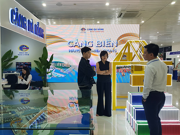 Dấu ấn chuyển mình của Cảng Đà Nẵng tại EWEC 2025
