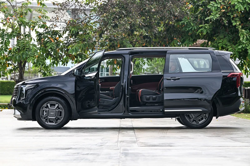 Kia Carnival HEV 2026 ra mắt, giá hơn 2 tỷ đồng