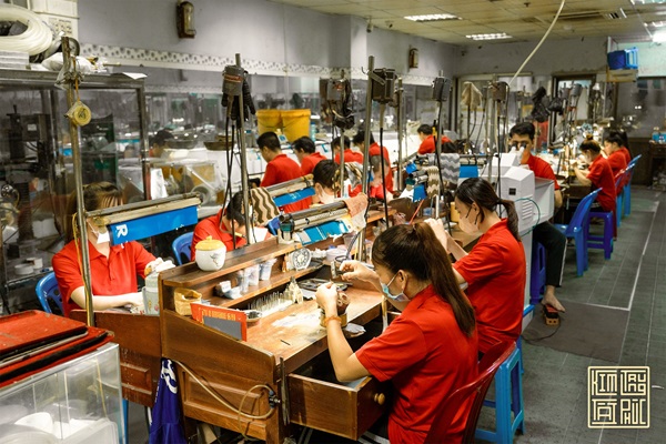 Trang sức: Từ giá trị vật chất đến giá trị tinh thần trong văn hóa Việt