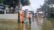 Điện lực Hà Nội sẵn sàng ứng trực, khôi phục, cấp điện trở lại ngay sau bão số 11