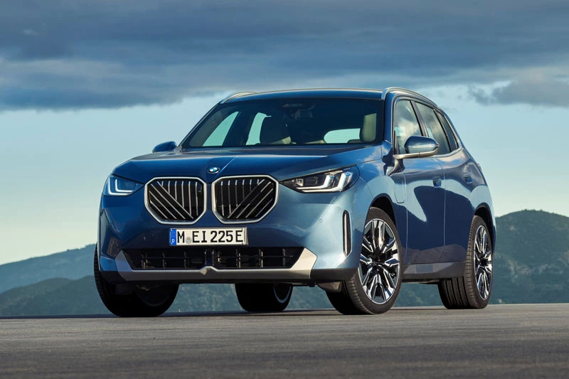 BMW X3.