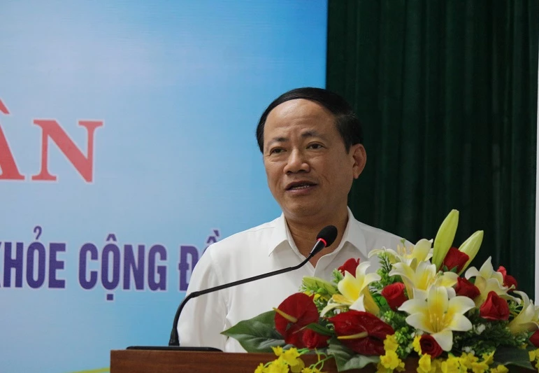 Chủ tịch UBND tỉnh Gia Lai Phạm Anh Tuấn đến dự và tiễn đoàn công tác.