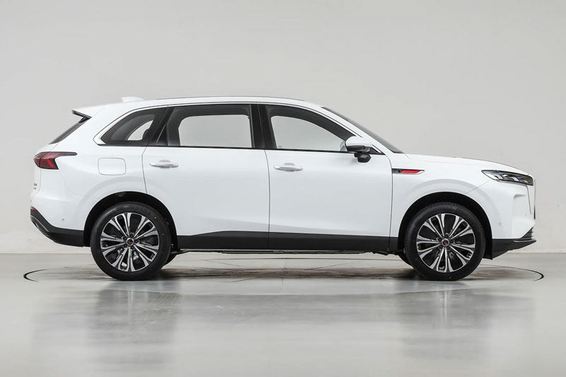 SUV hạng E dùng động cơ PHEV, công suất 502 mã lực, giá hơn 920 triệu đồng