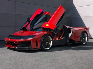 Xác nhận siêu xe điện đầu tiên, cổ phiếu Ferrari ‘lao dốc’ mạnh nhất trong lịch sử