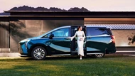 ‘Chuyên cơ mặt đất’ hạng sang, giá gần 2 tỷ đồng, cạnh tranh cùng Toyota Alphard