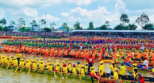 C&#x1EA7;n Th&#x1A1;: S&#x1EAF;p di&#x1EC5;n ra l&#x1EC5; h&#x1ED9;i &#xD3;oc Om B&#xF3;c 2025