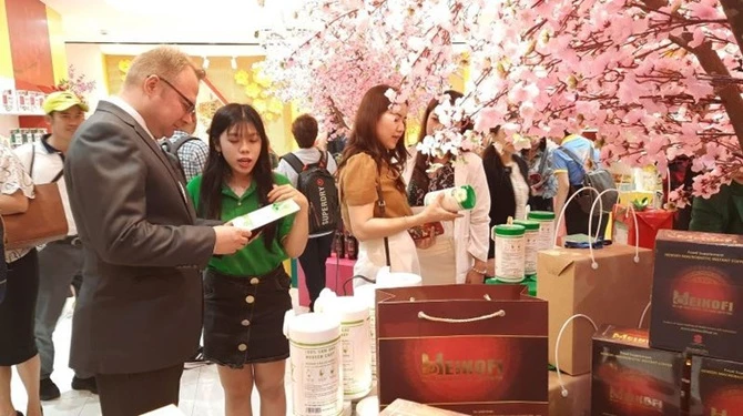 Nhà đầu tư tìm hiểu cơ hội đầu tư tại Thành phố Hồ Chí Minh