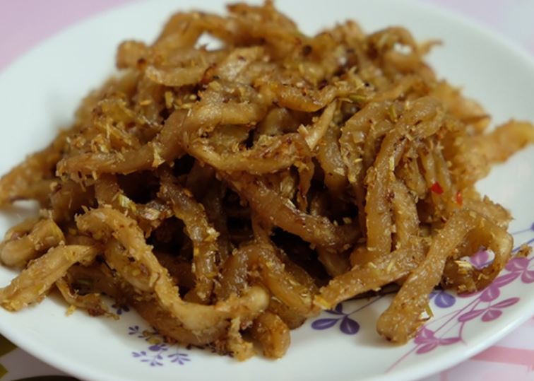 Món ăn gắn liền với tuổi thơ nghèo khó của nhiều người miền Tây, giờ thành đặc sản khiến du khách mê mẩn