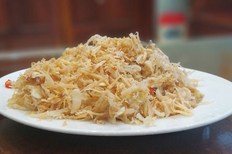 &#x110;&#x1EB7;c s&#x1EA3;n qu&#xEA; ngh&#xE8;o m&#x1ED9;t th&#x1EDD;i nay th&#xE0;nh m&#xF3;n kho&#xE1;i kh&#x1EA9;u c&#x1EE7;a d&#xE2;n ph&#x1ED1;, gi&#xE1; ch&#x1EC9; 40.000 &#x111;&#x1ED3;ng/kg