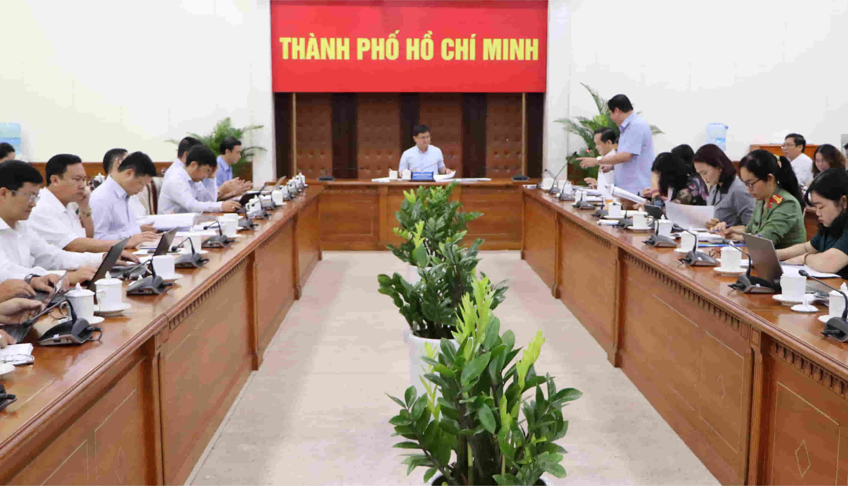 Hướng tới nền hành chính số phục vụ người dân và doanh nghiệp