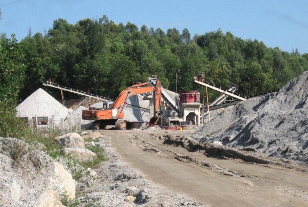 Kiến nghị gỡ vướng pháp lý, giảm gánh nặng tài chính cho doanh nghiệp khoáng sản