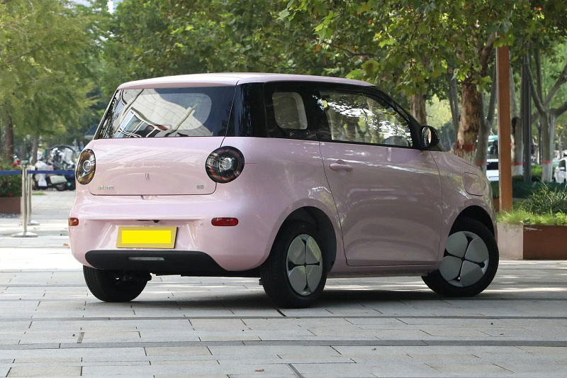 Xe điện mini giúp gia đình che nắng che mưa, giá ngang Honda SH 350i