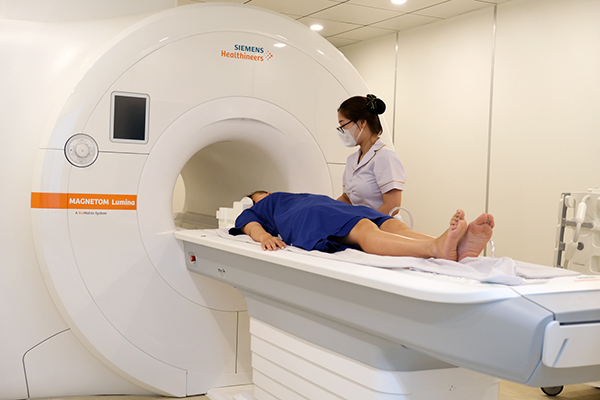 Phát hiện ung thư buồng trứng ở phụ nữ chưa từng sinh con